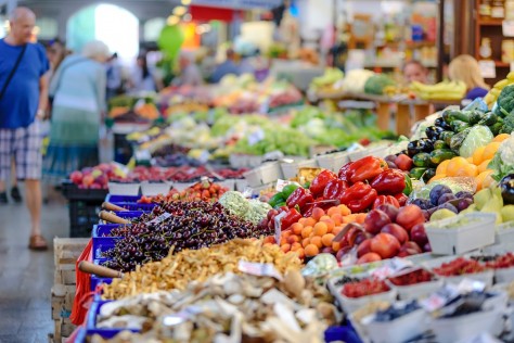 A helyi termelőket segíti a megújuló piac Tiszafüreden